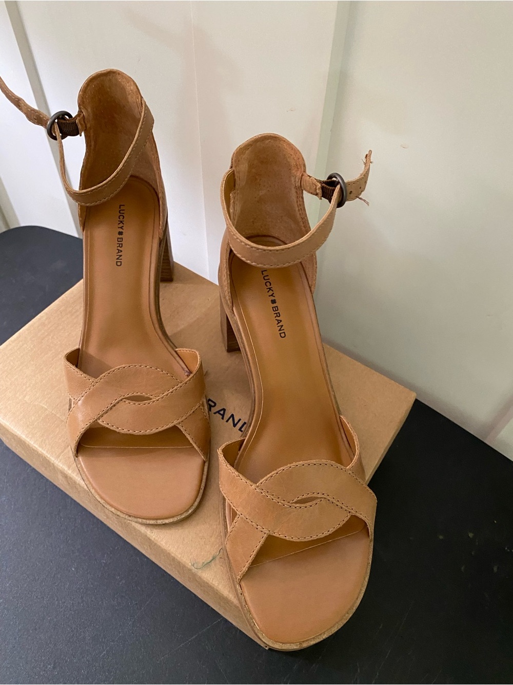 Lucky Brand Heeled Sandal NWT Tan 9.5M
